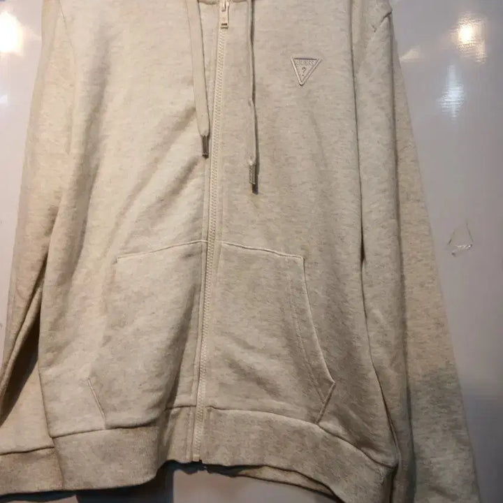 [BUNJANG] GUESS Hooded Zip-Up Jacket Ivory L / GUESS 후드집업 아이보리 L