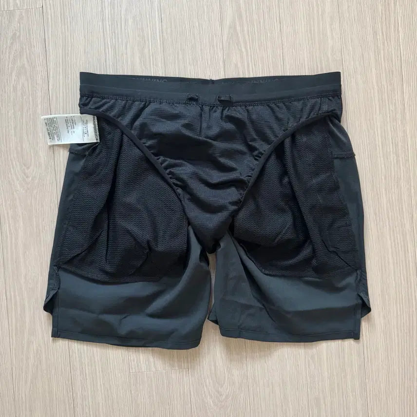 [SOLD OUT] [새상품/M] 나이키 드라이 핏 스트라이드 7인치 브리프 라인드 러닝 쇼