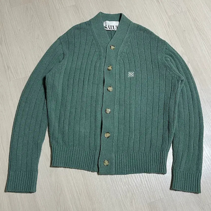 [SOLD OUT] SATUR세터 세이지그린 부클 니트 가디건