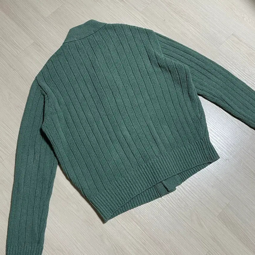 [SOLD OUT] SATUR세터 세이지그린 부클 니트 가디건