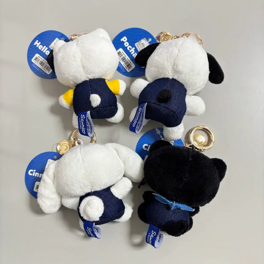 [BUNJANG] Sanrio Denim Charm Doll Keyring / 정품 산리오 데님 가방고리 인형 키링_헬로키티/시나모롤