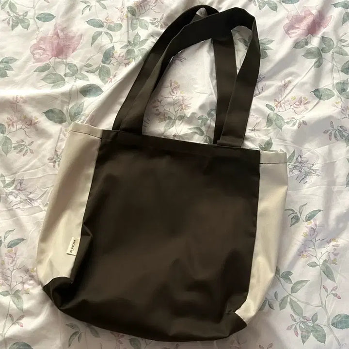 [BUNJANG] Oyo noi Bag Shoulder Bag Eco Bag Khaki / 새상품) 오요 noi bag 숄더백 에코백 카키