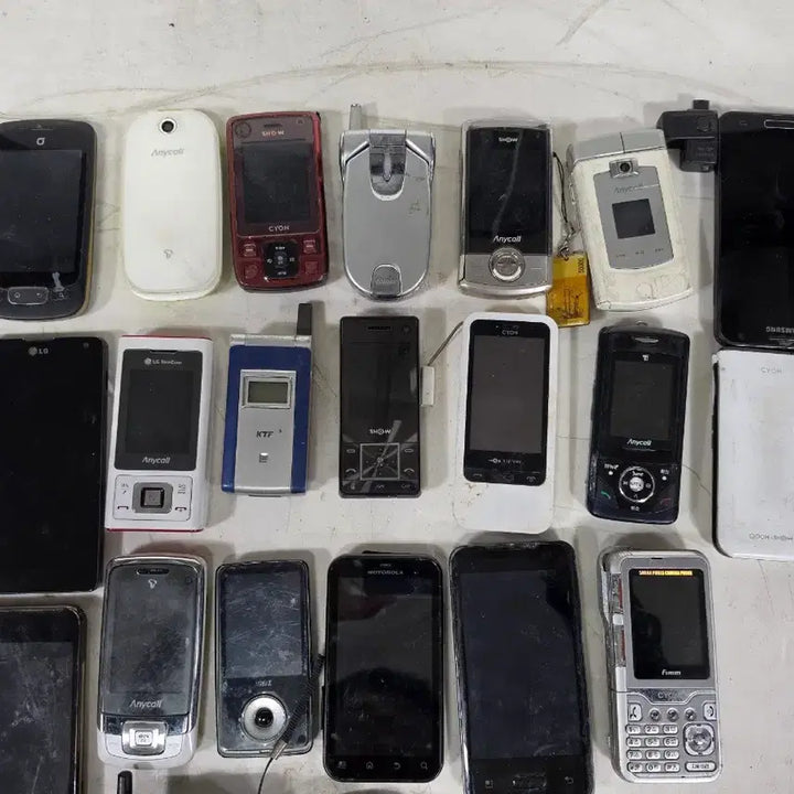 [BUNJANG] Various Old Mobile Phones / 다양한 구형휴대폰/전화기