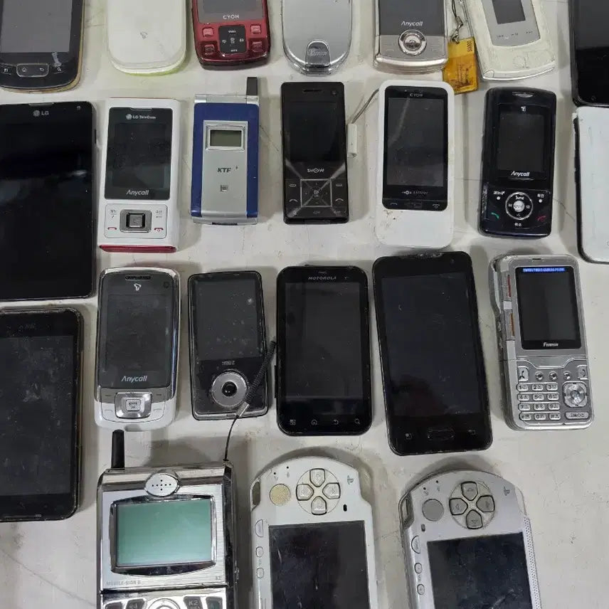 [BUNJANG] Various Old Mobile Phones / 다양한 구형휴대폰/전화기