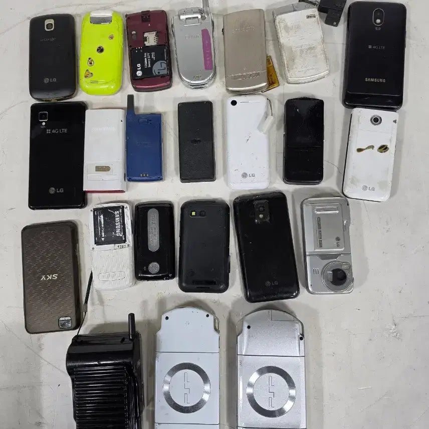 [BUNJANG] Various Old Mobile Phones / 다양한 구형휴대폰/전화기
