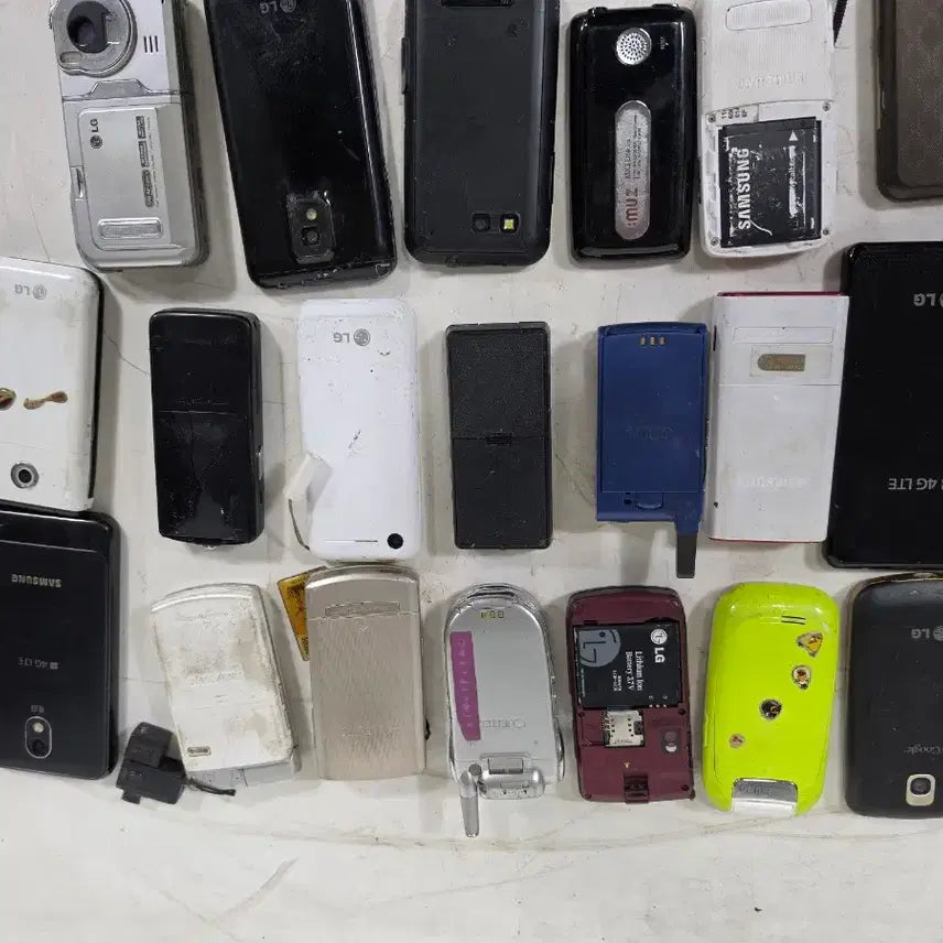 [BUNJANG] Various Old Mobile Phones / 다양한 구형휴대폰/전화기