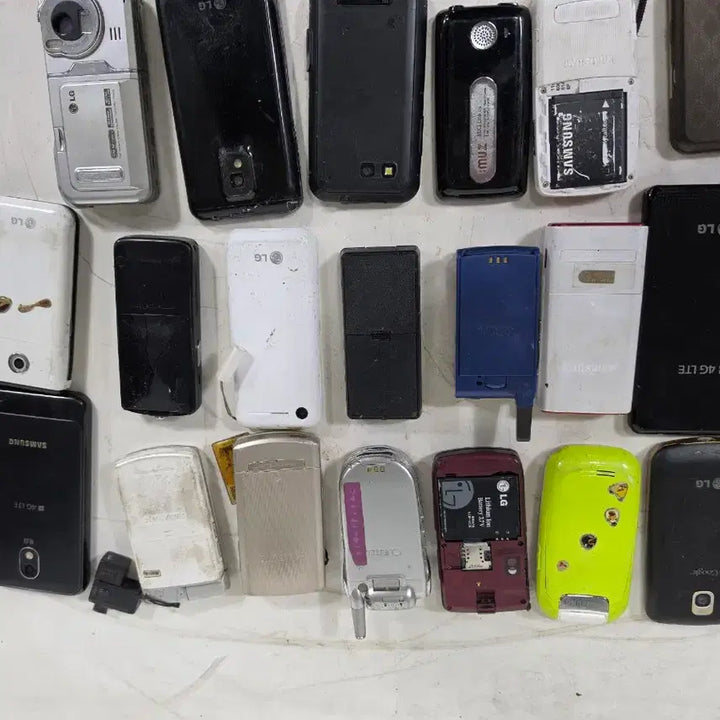 [BUNJANG] Various Old Mobile Phones / 다양한 구형휴대폰/전화기