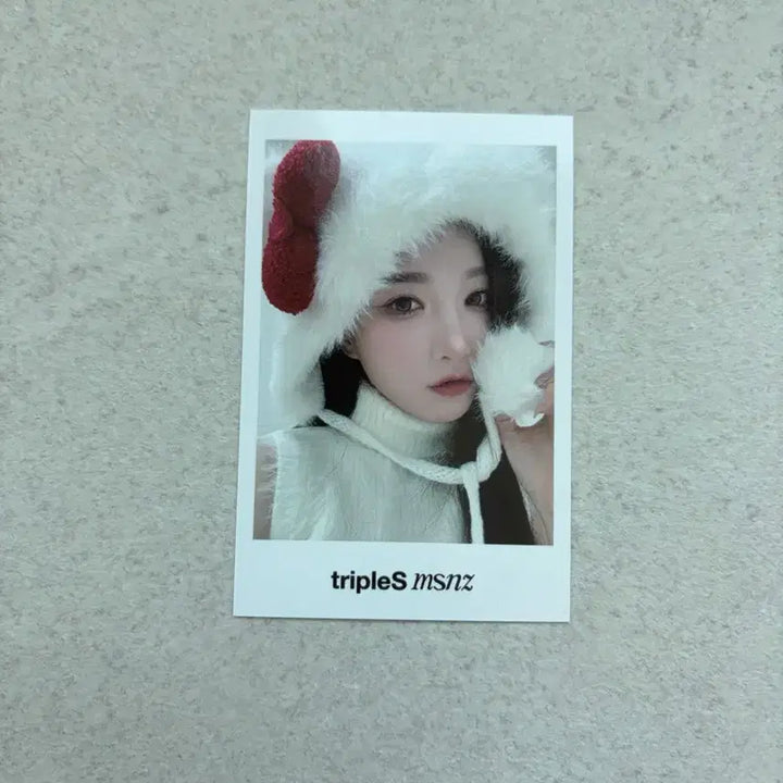 [BUNJANG] tripleS Kim Yooyeon First Music POB Photocard / 트리플에스 김유연 퍼스트뮤직 키티 미공포 양도