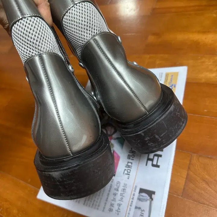 [BUNJANG] Surgery X Soyou Lesure SS004 Silver Walker Boots / 써저리X쏘유레슈어 SS004 실버