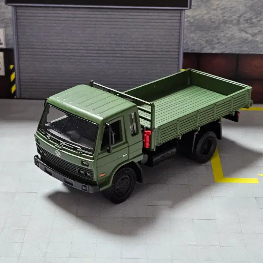 [SOLD OUT] 1:64 1/64 DCT dongfeng 군용트럭 다이캐스트
