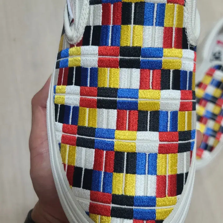 [BUNJANG] Vans Vault x Case Study Classic Slip-On LX Marshmallow Multi Sneakers / 반스 볼트 x 케이스스터디 클래식 슬립온 LX 마쉬멜로우 멀티