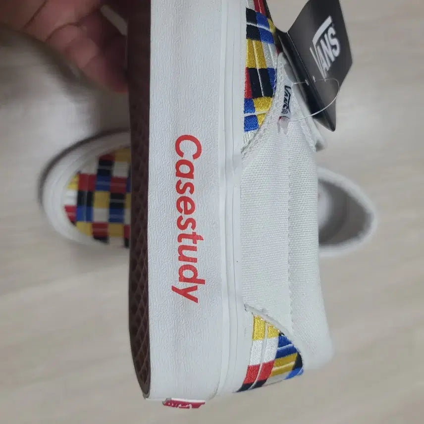 [BUNJANG] Vans Vault x Case Study Classic Slip-On LX Marshmallow Multi Sneakers / 반스 볼트 x 케이스스터디 클래식 슬립온 LX 마쉬멜로우 멀티