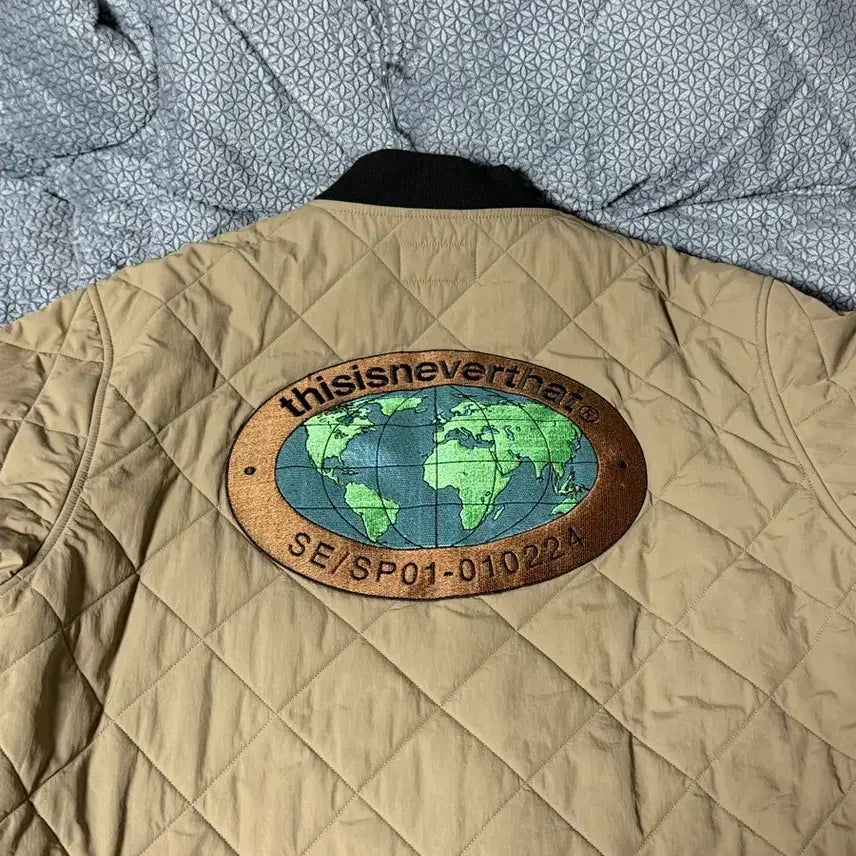 [BUNJANG] thisisneverthat Quilted Jacket XL / 디스이즈네버댓 퀼팅 자켓 XL