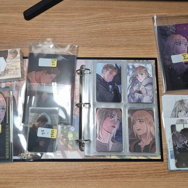 [BUNJANG] Antidote &amp; Bion Collaboration Cafe Goods Bundle Set / [일괄] 안티도트 비온 콜라보카페 굿즈 포카 엽서 바인더 방문포카 카드덱
