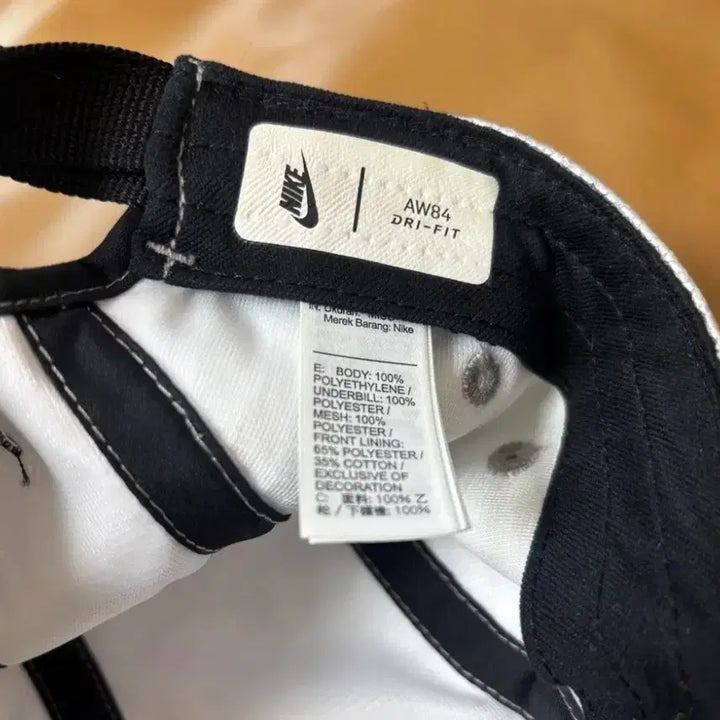 [BUNJANG] Nike AW84 Heritage Camp Cap Silver / NIKE 나이키 마스랜딩 실버 AW84 헤리티지 캠프캡 모자