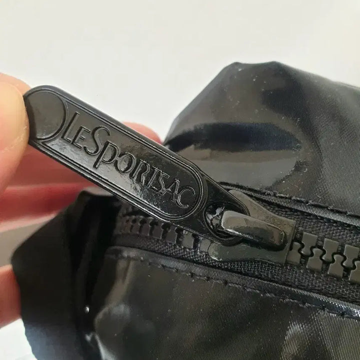 [BUNJANG] LeSportsac Limited Edition Crossbody Bag / 레스포색 한정판 크로스백 / 새제품