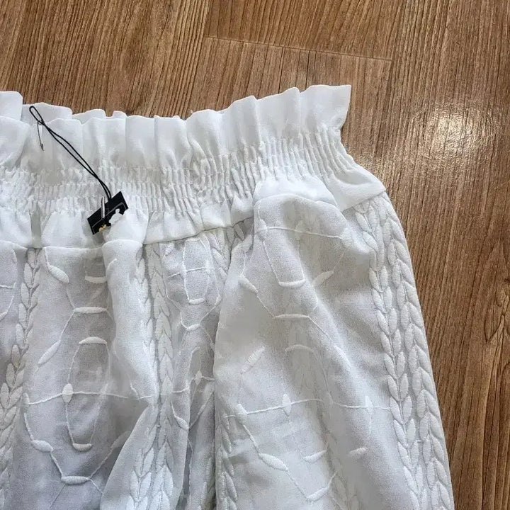 [BUNJANG] White Shirring Blouse Long Sleeve Free Size / 화이트 셔링 블라우스 긴팔 새제품 프리사이즈