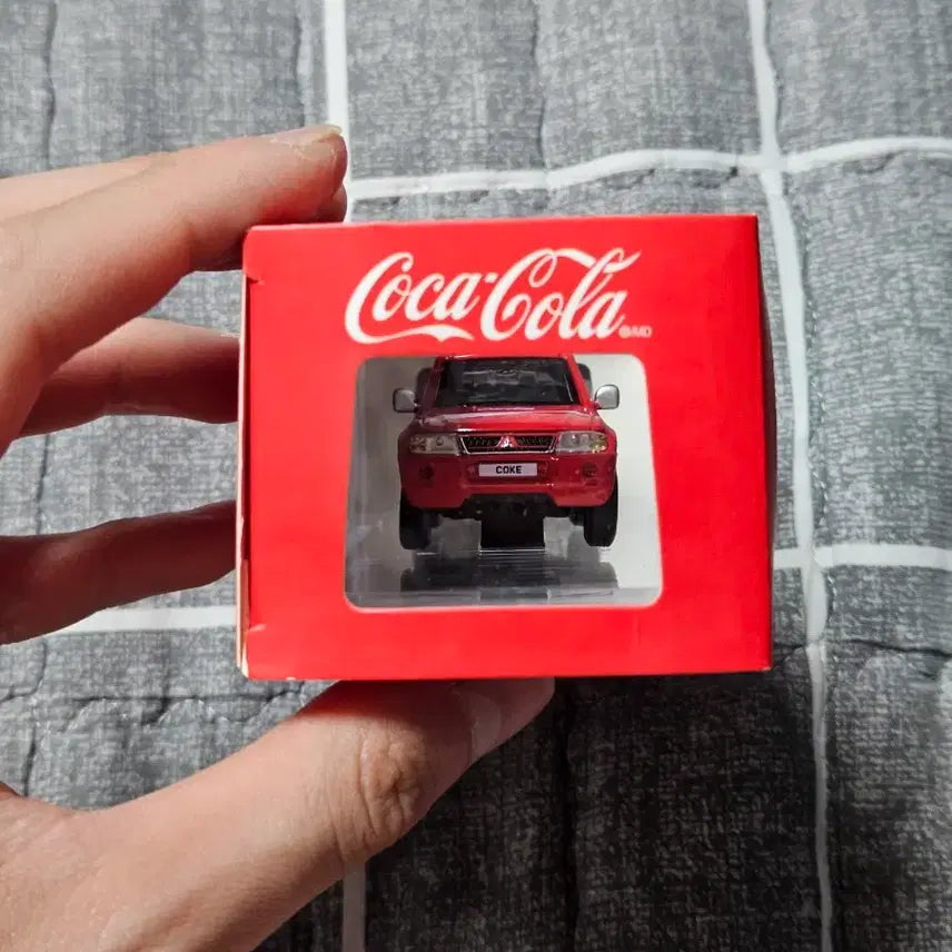 [BUNJANG] 1:64 Coca-Cola Mitsubishi Pajero 2004 Diecast Model / 1:64 1/64 코카콜라 미쓰비시 파제로 2004 다이캐스트