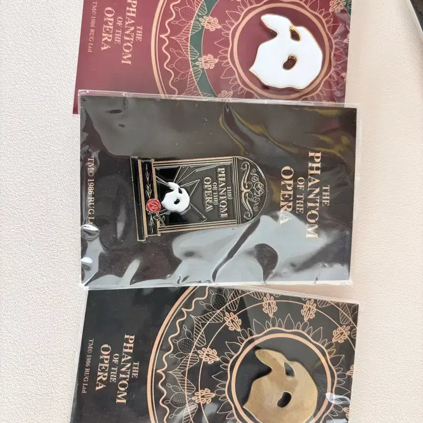 [BUNJANG] The Phantom of the Opera Busan Badge Bundle Set / 오페라의 유령 부산 뱃지 일괄