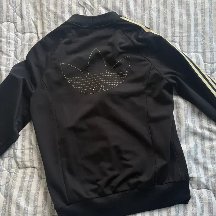 [BUNJANG] Adidas Black/Gold 3-Stripes Track Top Zip-Up Jersey / 아디다스 블랙/골드 삼선 트랙탑 져지 집업