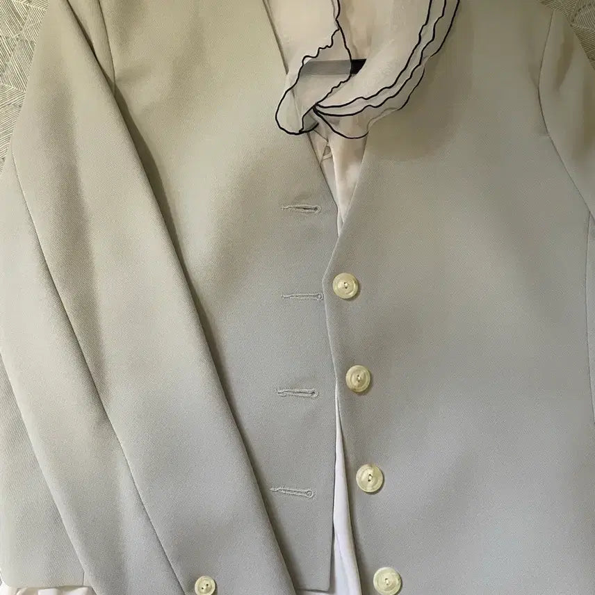 [BUNJANG] Mint V-Neck Short Jacket / 민트색 브이넥 숏 자켓