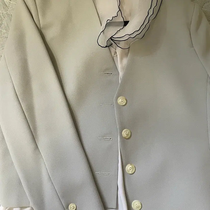 [BUNJANG] Mint V-Neck Short Jacket / 민트색 브이넥 숏 자켓