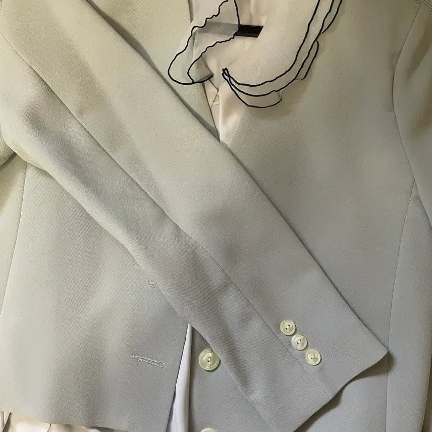 [BUNJANG] Mint V-Neck Short Jacket / 민트색 브이넥 숏 자켓