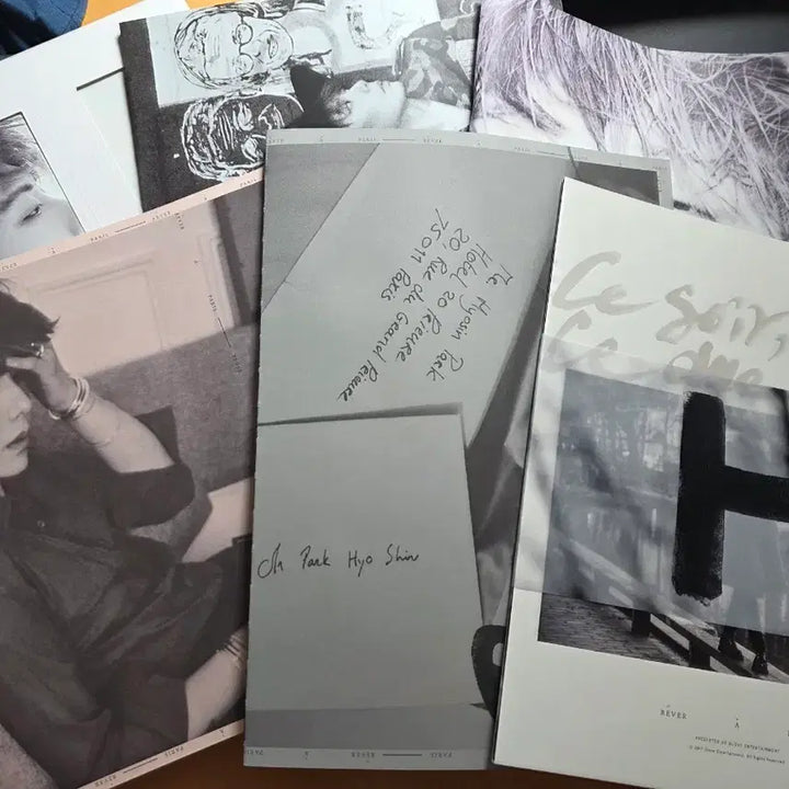 [SOLD OUT] 박효신 전시회 레베 포토북세트+LP포스터+달력 일괄판매