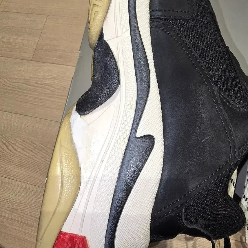 [BUNJANG] Balenciaga Triple S 44 Sneakers / 발렌시아가 트리플s 44