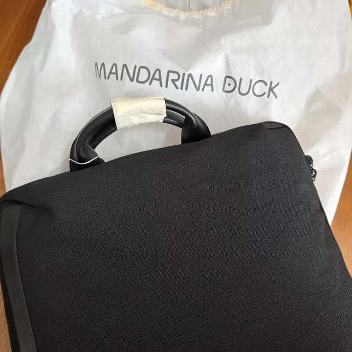 [BUNJANG] Mandarina Duck Black Tote Bag / 새상품 미개봉) 만다리나덕 블랙 서류가방 토트백