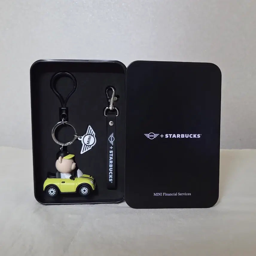 [BUNJANG] BMW Mini Cooper x Starbucks Bearista Bear Keyring with Dust Bag / (거의새것) BMW 미니쿠퍼 스타벅스 키링 스타벅스 더스트백