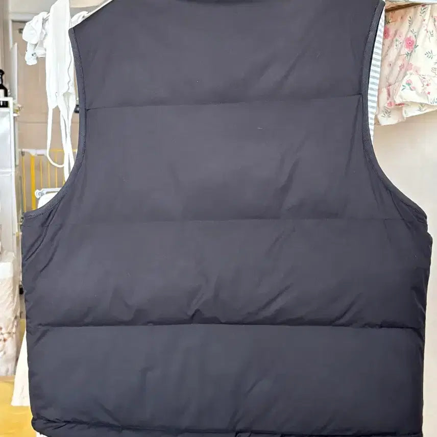 [BUNJANG] Umbro Genuine Reversible Black Padded Vest / 엄브로 정품 블랙 패딩 조끼