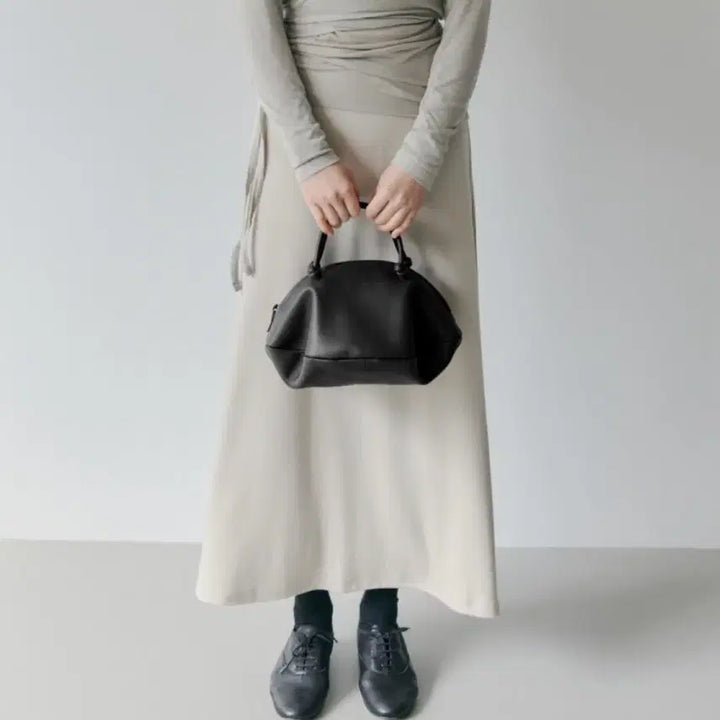 [BUNJANG] Hue Citta Tote Bag - Black / 휘에트 Citta tote bag Black