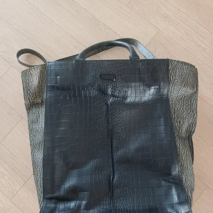 [BUNJANG] Black Crocodile Pattern Leather Tote Bag / 블랙 크로커다일 패턴 가죽 토트백