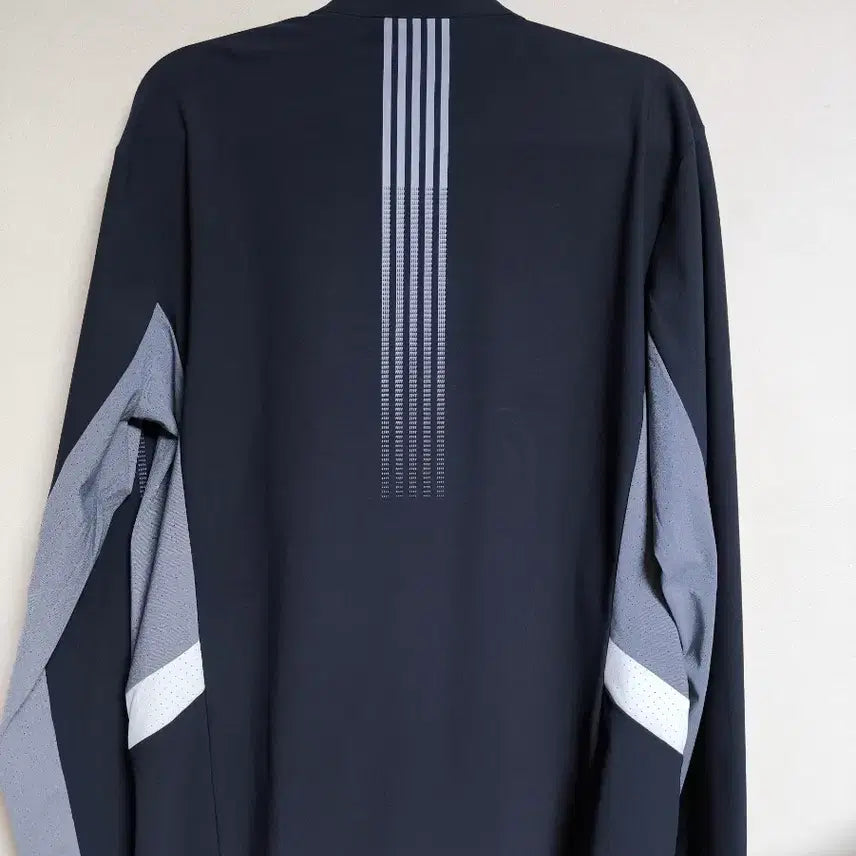 [SOLD OUT] 케이스위스 남성 100사이즈 봄여름 집업 점퍼 런닝 등산 자전거