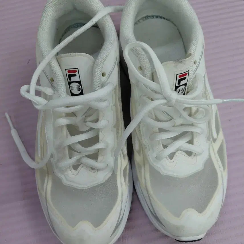 [BUNJANG] Fila Shoes 230mm / 휠라신발230