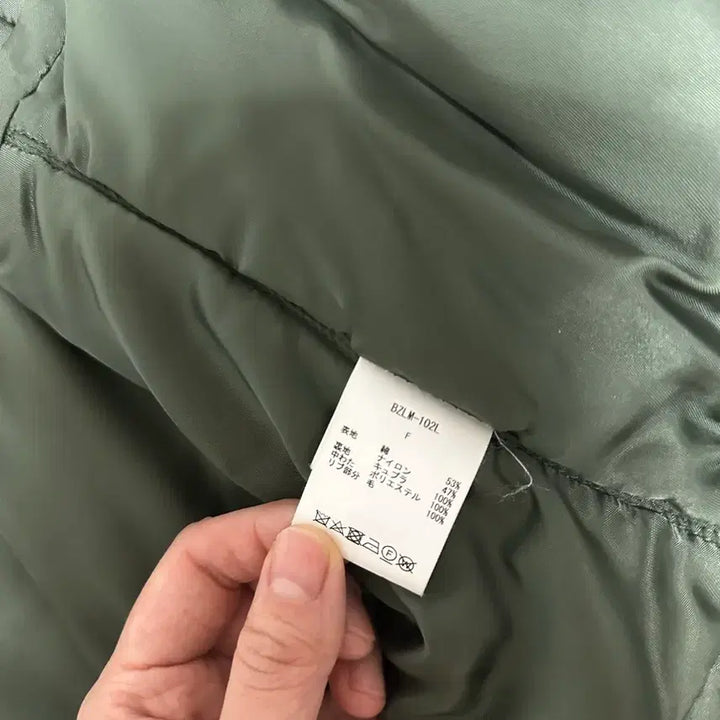 [BUNJANG] 21FW 시오타 MA-1 플라이트 자켓 여성용 올리브 판매합니다. / 21FW 시오타 MA-1 플라이트 자켓 여성용 올리브 판매합니다.
