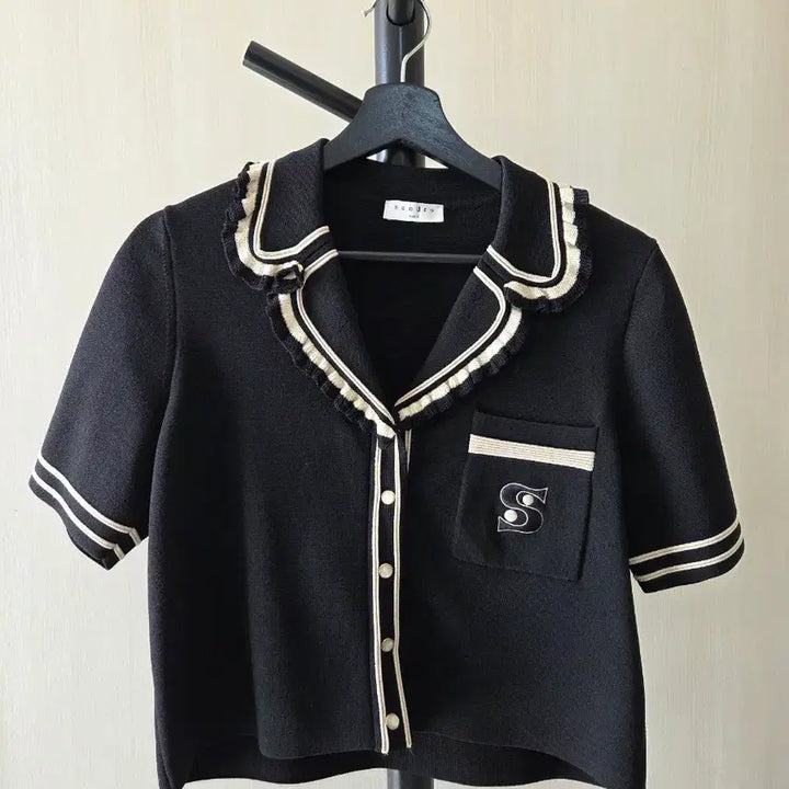 [SOLD OUT] 산드로 프레피 크롭 니트 0사이즈(제니)