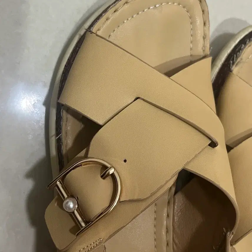 [SOLD OUT] 어썸브라운 샌들 235