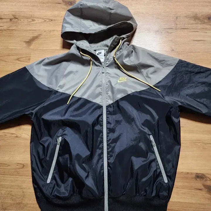 [SOLD OUT] 나이키윈드러너