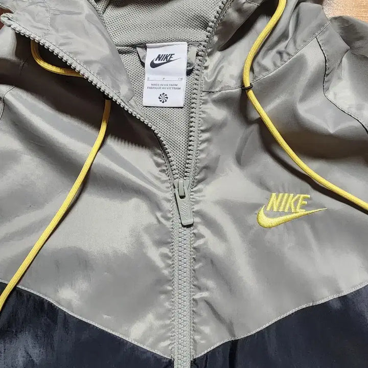[SOLD OUT] 나이키윈드러너