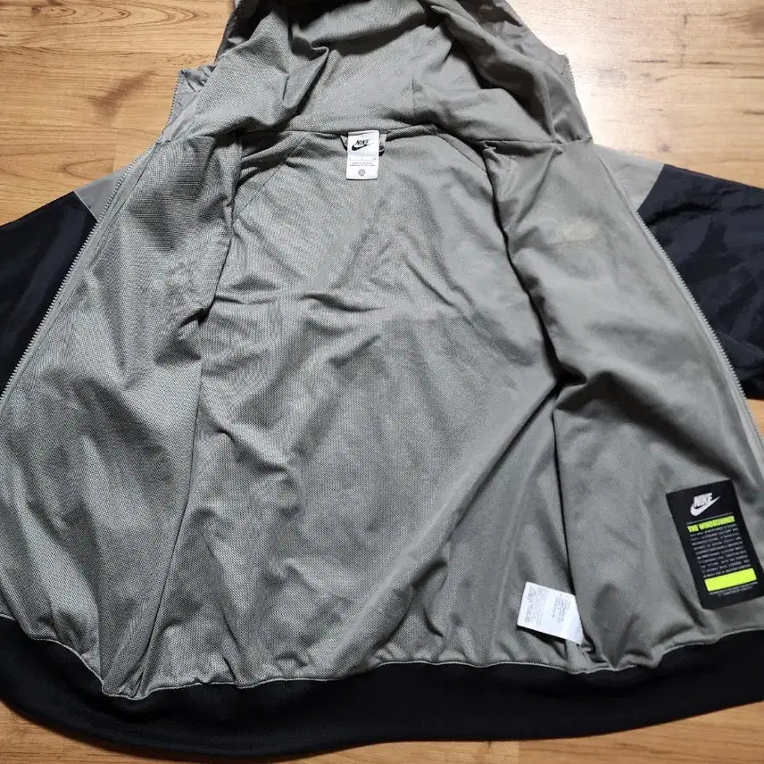 [SOLD OUT] 나이키윈드러너