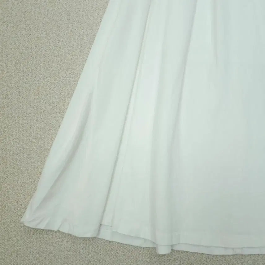 [SOLD OUT] (F)bongbly 여성 뒷밴딩 플레어 코튼 스커트 W2938