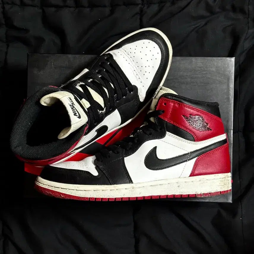 [BUNJANG] Nike Air Jordan 1 High OG Black Toe 2013 Sneakers / [265] 나이키 에어 조던1 하이 OG 블랙토 2013