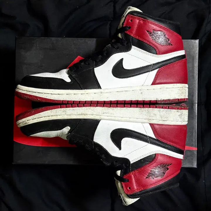 [BUNJANG] Nike Air Jordan 1 High OG Black Toe 2013 Sneakers / [265] 나이키 에어 조던1 하이 OG 블랙토 2013