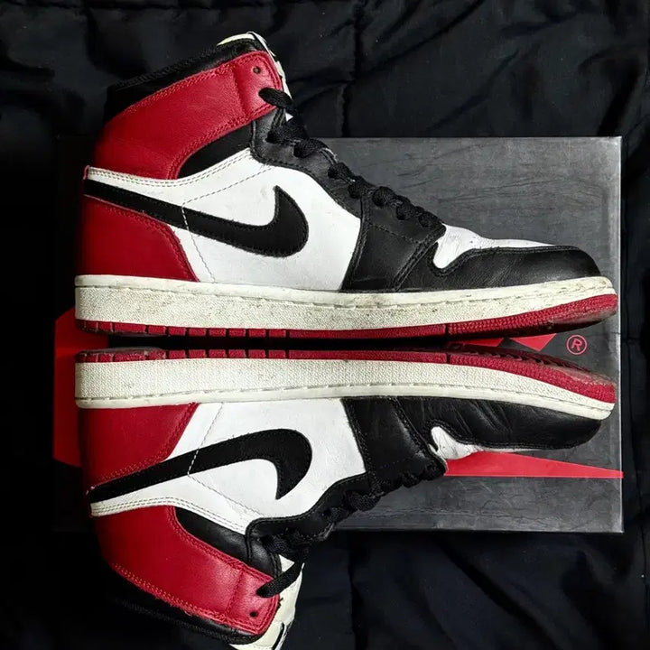 [BUNJANG] Nike Air Jordan 1 High OG Black Toe 2013 Sneakers / [265] 나이키 에어 조던1 하이 OG 블랙토 2013
