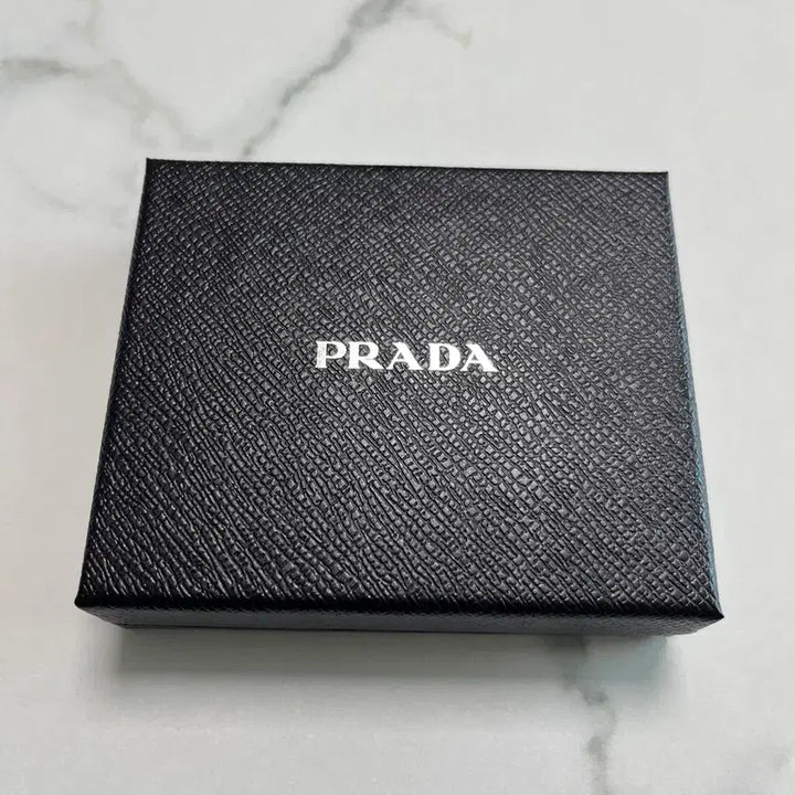 [BUNJANG] Prada Card Wallet (New) / 프라다 카드지갑(새상품) 판매