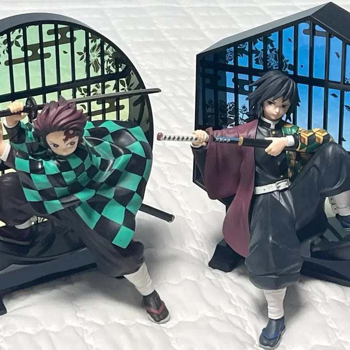 [BUNJANG] Demon Slayer Tanjiro &amp; Giyu Figure Set / 귀멸의 칼날 쿠지 A상 탄지로/C상 기유 피규어 세트