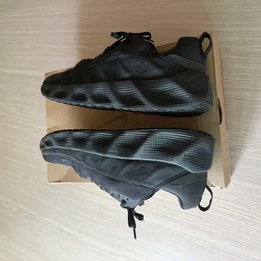 [SOLD OUT] [270] 나이키 아바 로버 블랙 신발운동화