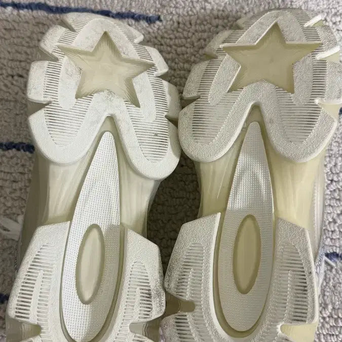 [SOLD OUT] A급 디올 퓨전 스니커즈 실버